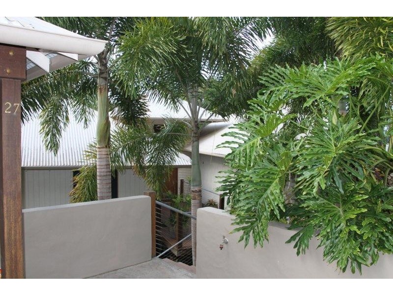 27/7 Tari Place, Trinity Beach QLD 4879
