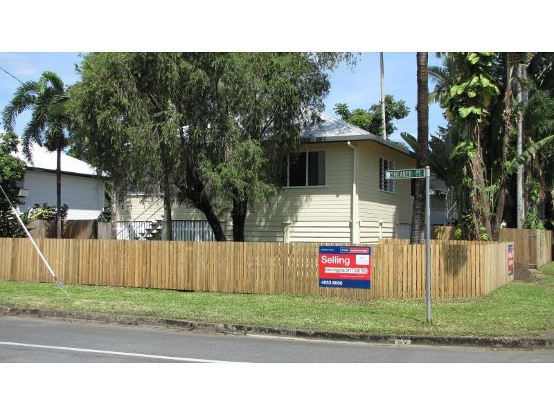 15 Shearer Avenue, Manunda QLD 4870