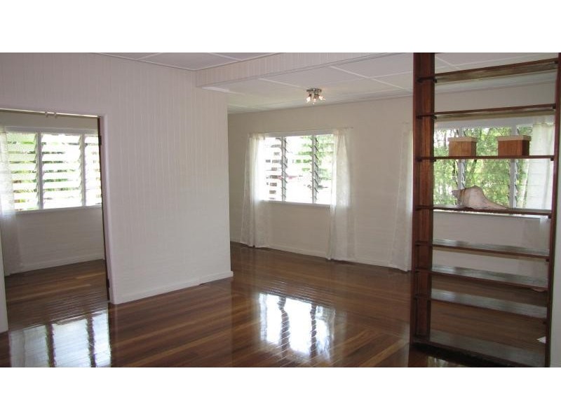 15 Shearer Avenue, Manunda QLD 4870
