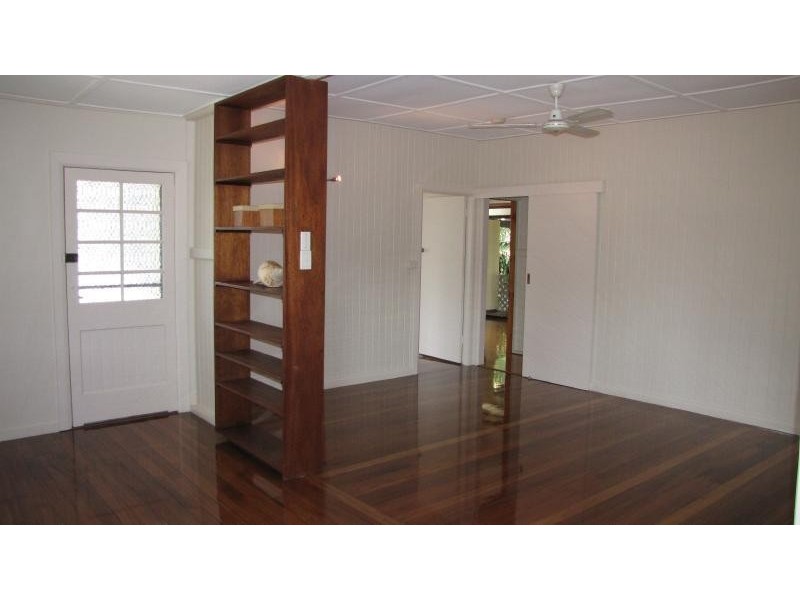 15 Shearer Avenue, Manunda QLD 4870