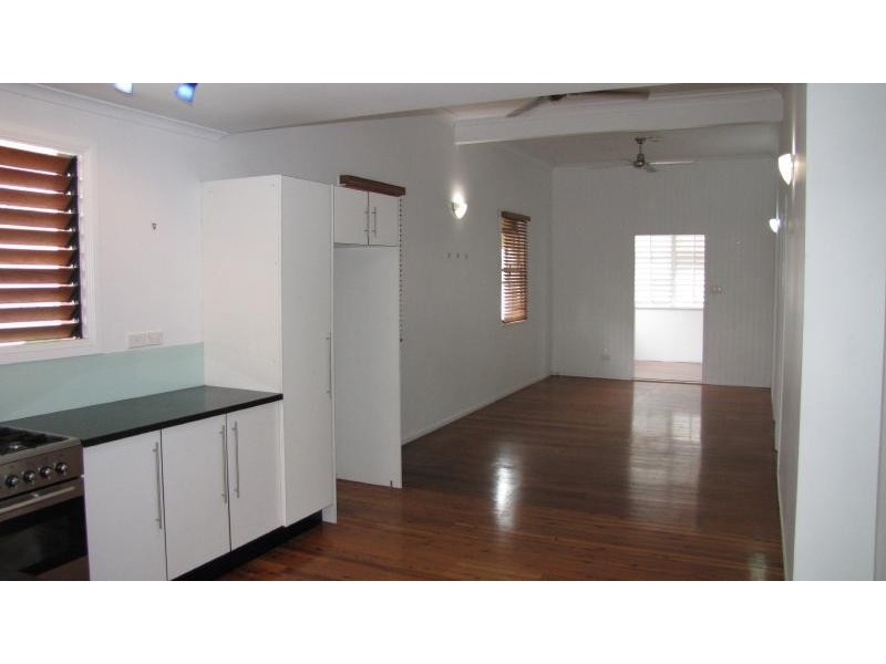 28 Loeven Street, Parramatta Park QLD 4870