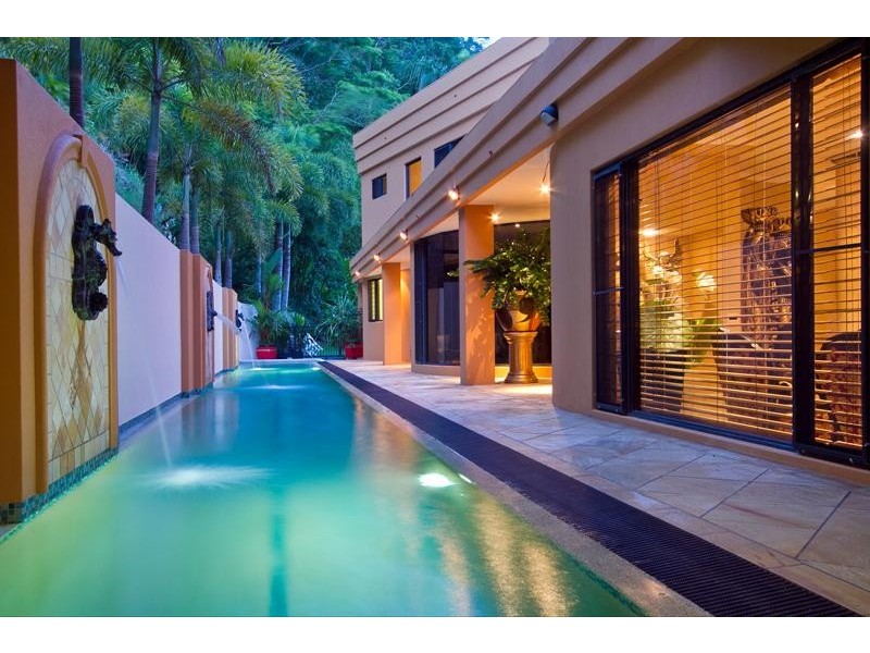 13 Knott Court, Whitfield QLD 4870