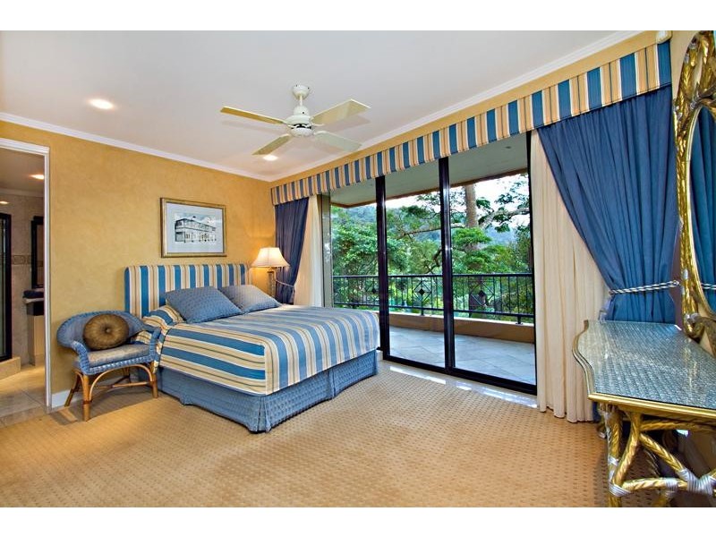 13 Knott Court, Whitfield QLD 4870