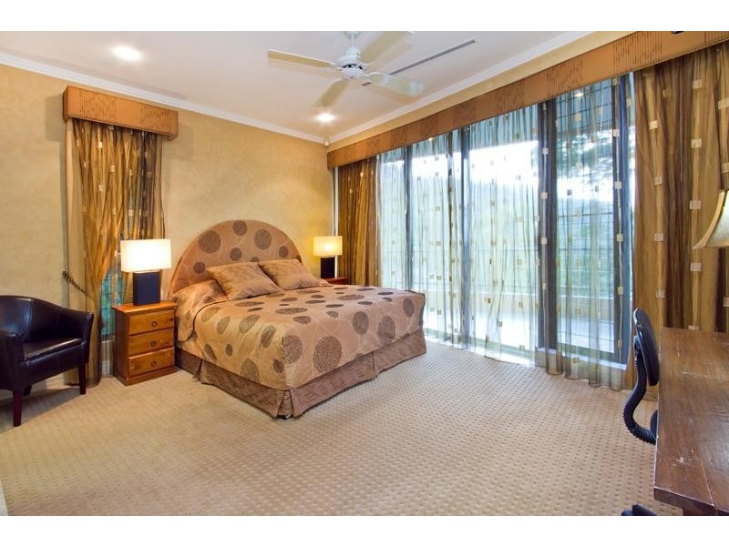 13 Knott Court, Whitfield QLD 4870