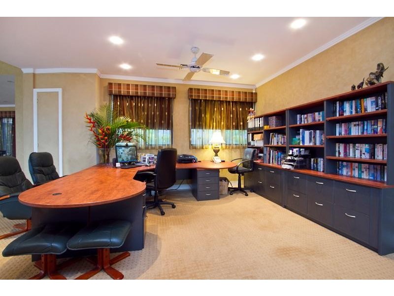 13 Knott Court, Whitfield QLD 4870