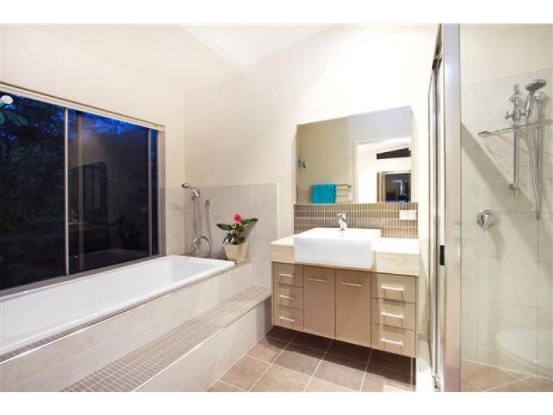 5/62 Digger Street, Cairns North QLD 4870