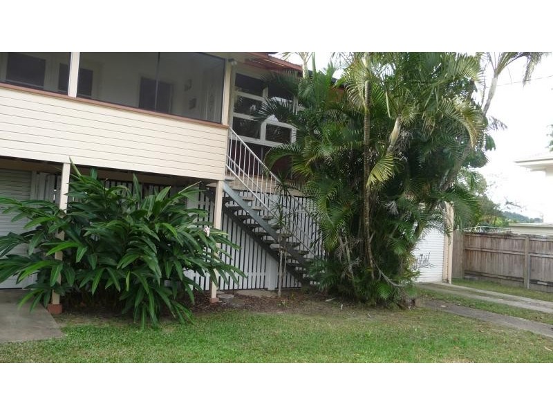 210 Greenslopes Street, Edge Hill QLD 4870