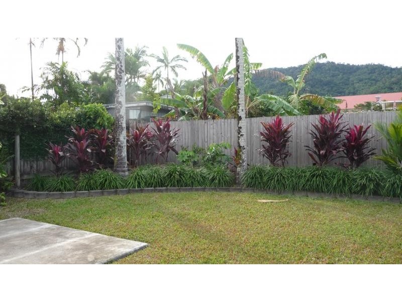 210 Greenslopes Street, Edge Hill QLD 4870