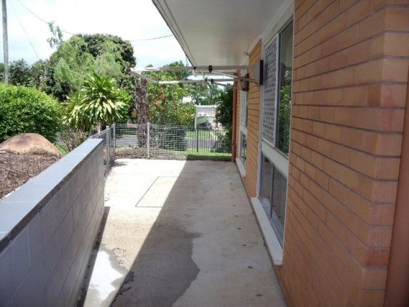 3 Gloucester St, Whitfield QLD 4870