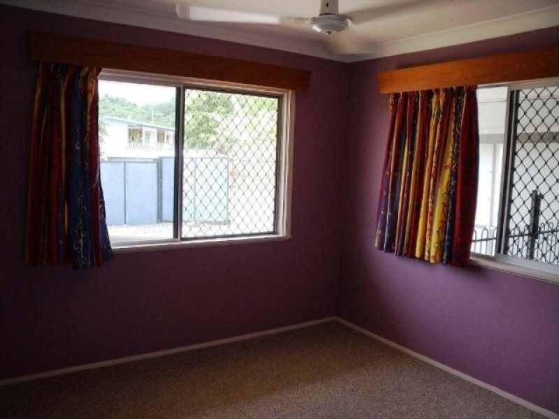 3 Gloucester St, Whitfield QLD 4870