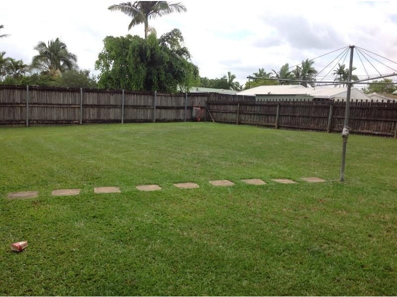 17 Idaho Close WHITE ROCK, White Rock QLD 4868