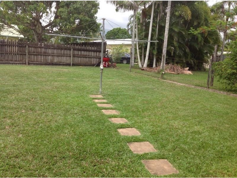 17 Idaho Close WHITE ROCK, White Rock QLD 4868