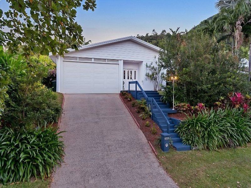 27 Southerden Drive, Mooroobool QLD 4870