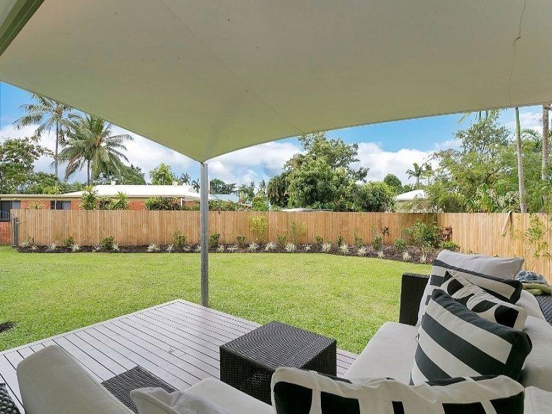 6 Watkins Close, Mooroobool QLD 4870