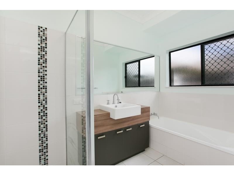 57 Leftwich Street, White Rock QLD 4868