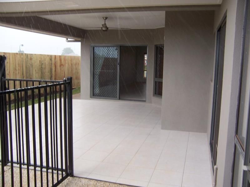 7 Byron Terrace, Redlynch QLD 4870