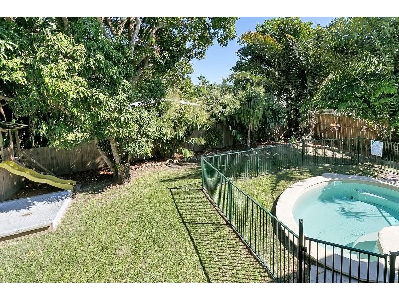 281 Pease Street, Edge Hill QLD 4870