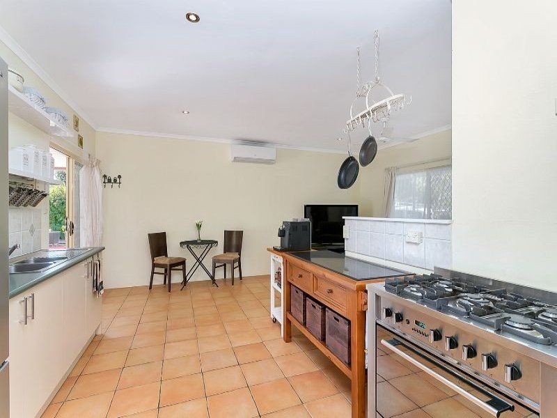 6 Roma Close, Mount Sheridan QLD 4868