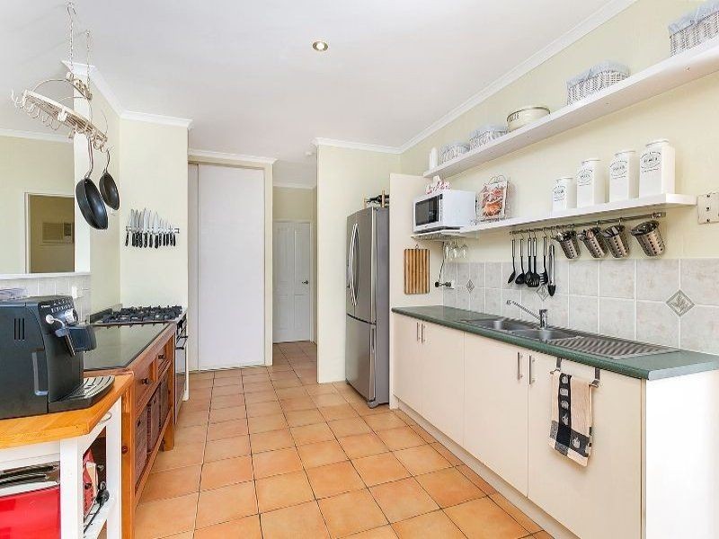 6 Roma Close, Mount Sheridan QLD 4868