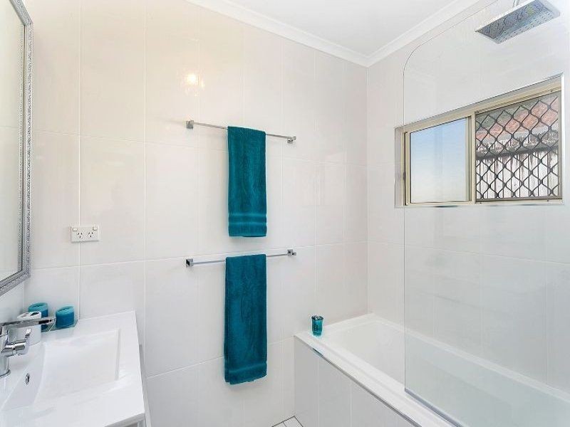 6 Roma Close, Mount Sheridan QLD 4868