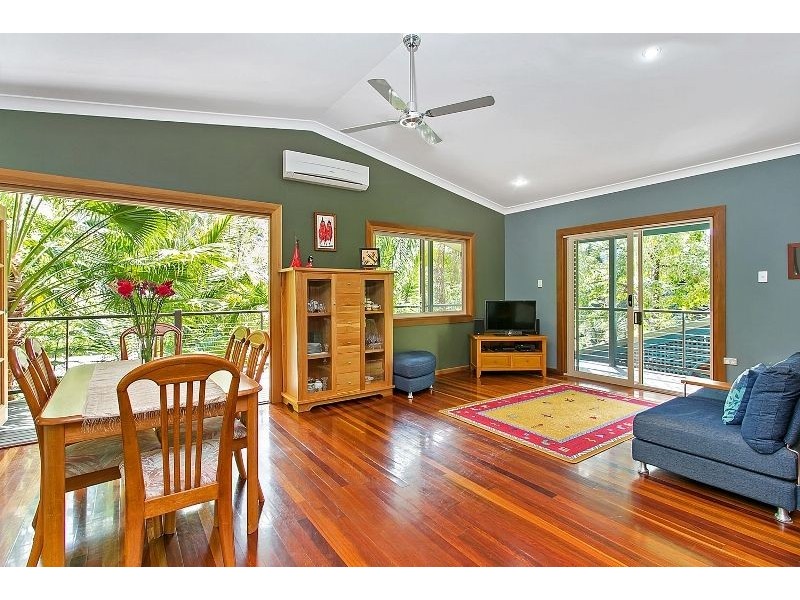 2 Jagera Close, Kamerunga QLD 4870