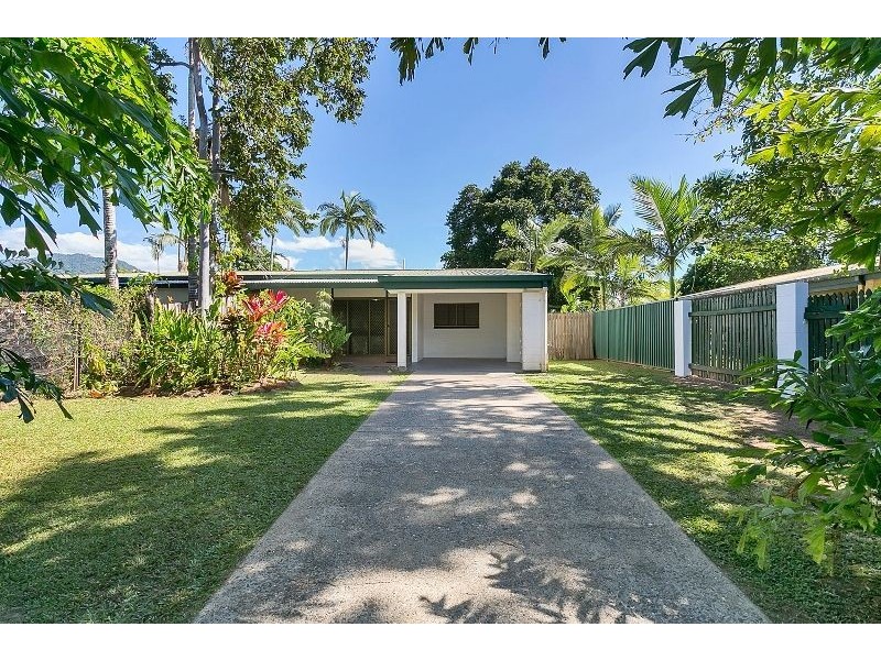 2/253 Pease St, Edge Hill QLD 4870