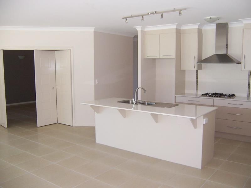 38 East Park Ridge Drive, Brinsmead QLD 4870