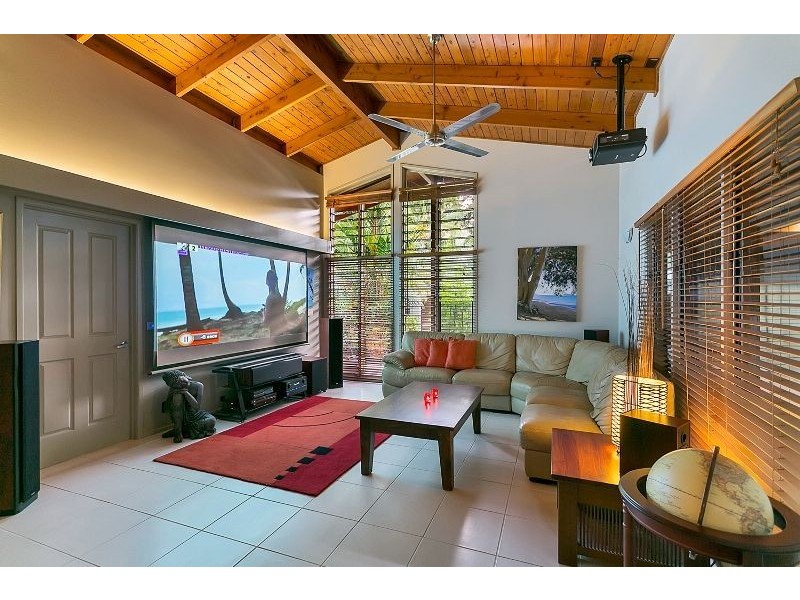 52 Yule Ave, Clifton Beach QLD 4879