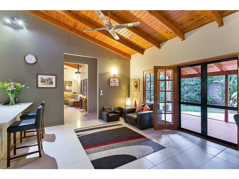 52 Yule Ave, Clifton Beach QLD 4879