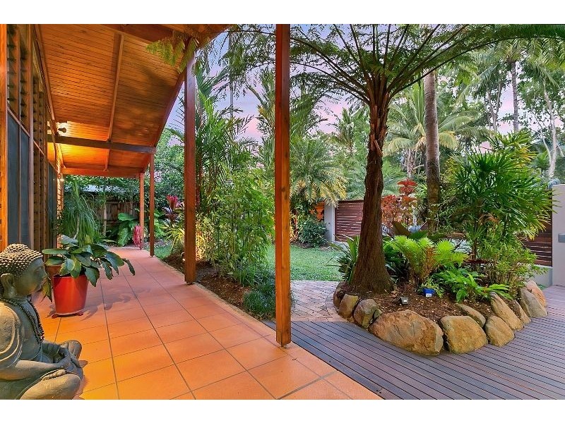 52 Yule Ave, Clifton Beach QLD 4879