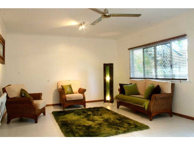 2/13 Springfield Crescent, Manoora QLD 4870