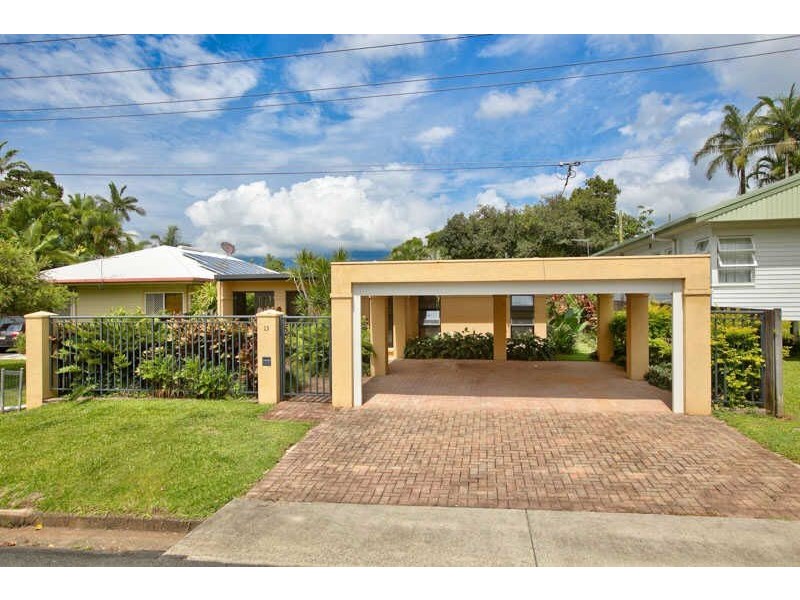 13 Friend Street, Edge Hill QLD 4870