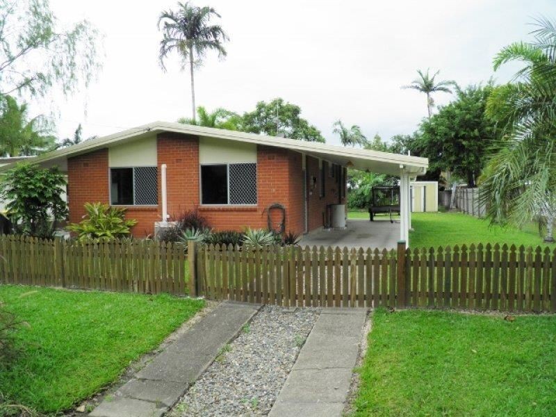 11 Purbeck Place, Edge Hill QLD 4870