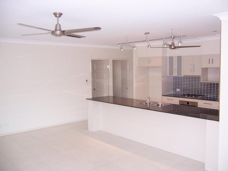 15 Catamaran Circuit, Trinity Beach QLD 4879