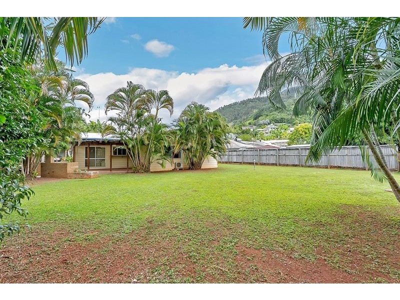 10 Finch Street, Bayview Heights QLD 4868
