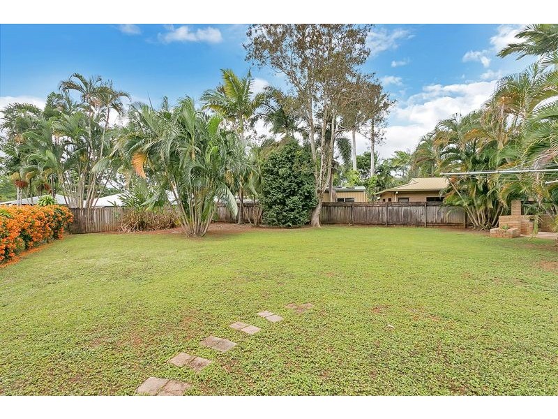10 Finch Street, Bayview Heights QLD 4868
