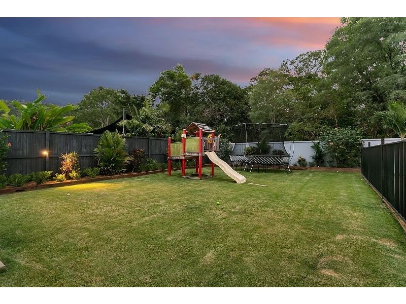 6 Iridescent close, Trinity Park QLD 4879