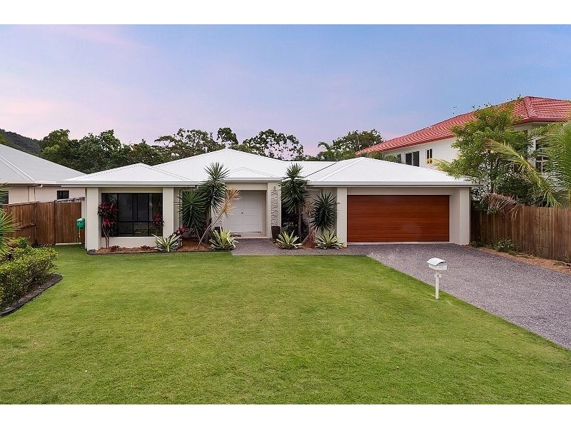 6 Iridescent close, Trinity Park QLD 4879