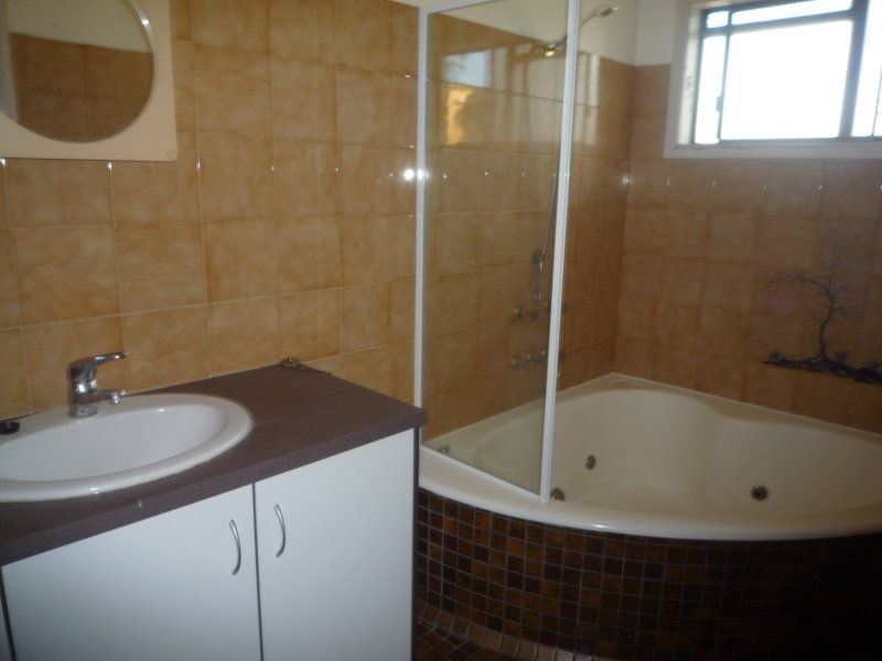 3/271 Lake Street, Cairns City QLD 4870