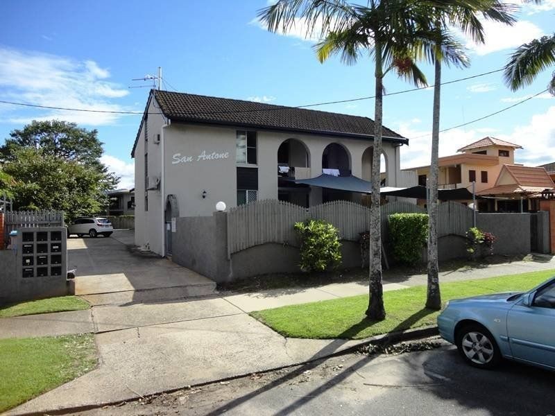 1/211 Lake Street, Cairns North QLD 4870