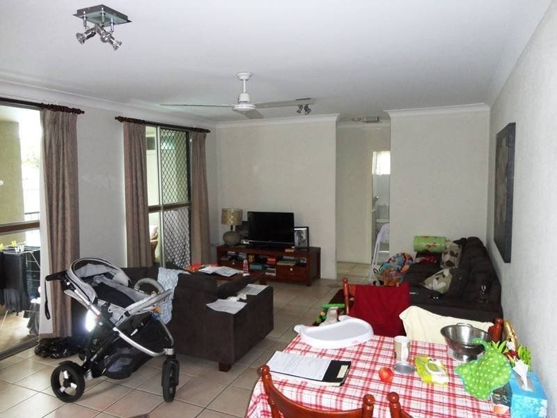 1/211 Lake Street, Cairns North QLD 4870