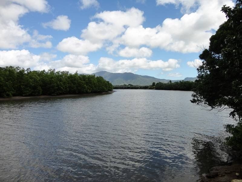 44 Christensen Street, Machans Beach QLD 4878