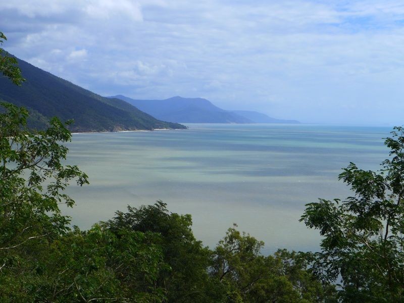 8/13 Colonel Cummings Drive, Palm Cove QLD 4879