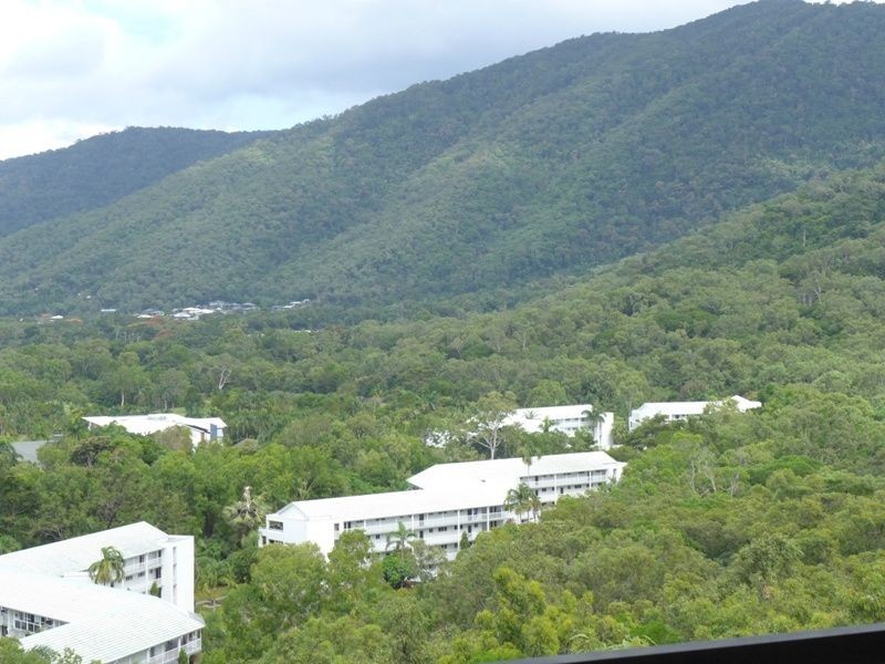 8/13 Colonel Cummings Drive, Palm Cove QLD 4879