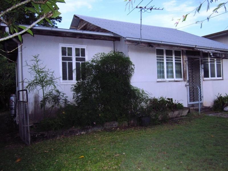 10 Bunting Street, Bungalow QLD 4870