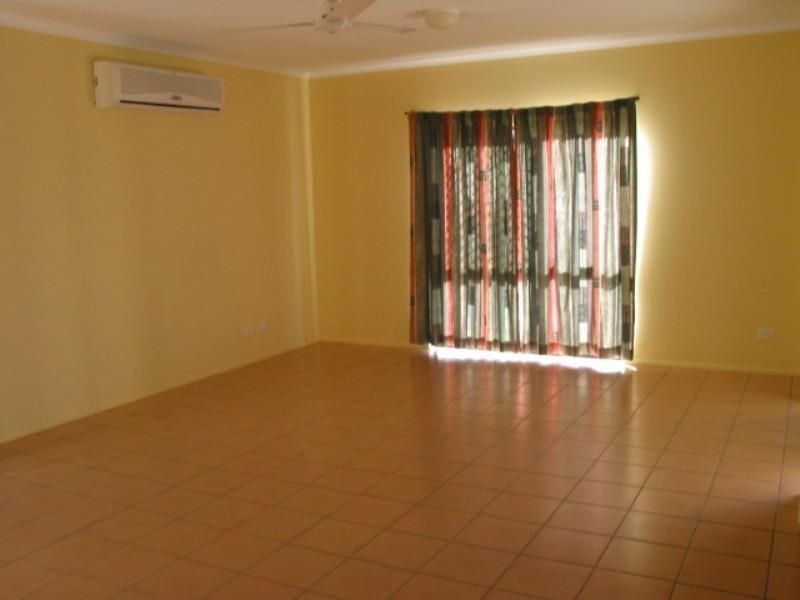 16 Brian Street, Brinsmead QLD 4870