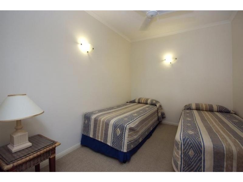 1112/2 Greenslopes Street, Cairns North QLD 4870