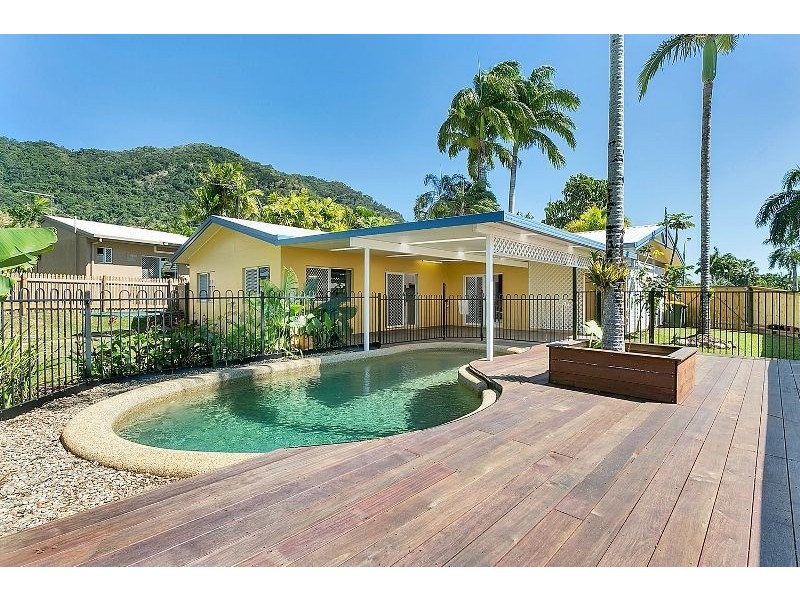 3 Summerhill Drive, Mooroobool QLD 4870