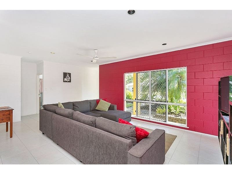 3 Summerhill Drive, Mooroobool QLD 4870