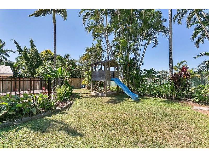 3 Summerhill Drive, Mooroobool QLD 4870